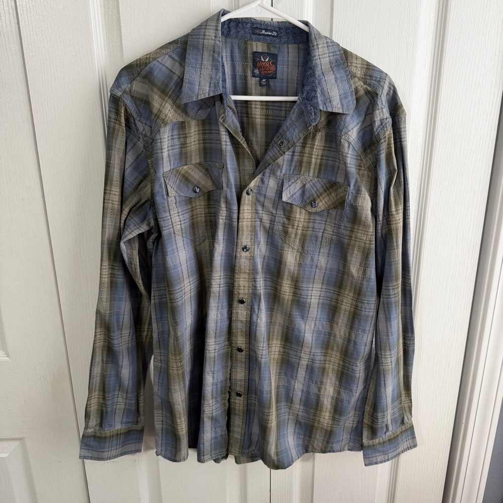 Moonshine Spirit blue green plaid pearl snap‎ size medium